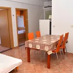 Apartment By The Sea Gradac, Makarska - 13681