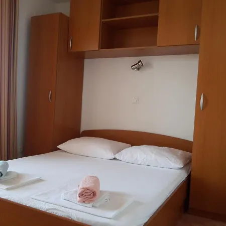 By The Sea Gradac, Makarska - 13681 Apartment Gradac (Split-Dalmatia)