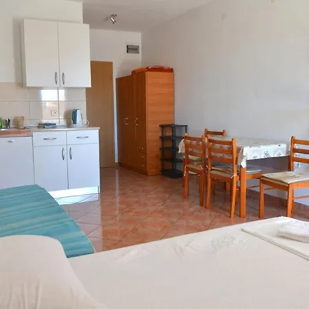 Apartment By The Sea Gradac, Makarska - 13681
