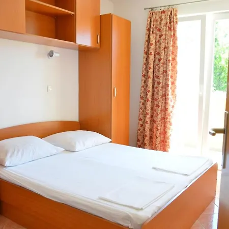 Apartment By The Sea Gradac, Makarska - 13681 *